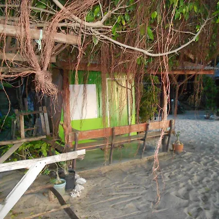 Mae Haad Cove Bungalow